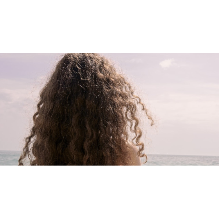 Пушистость волос: подбор средств для ухода и рекомендации трихолога