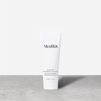 Medik8 Travel Size Surface Radiance Cleanse 40ml Очищуючий гель з АНА-кислотами і екстрактом мангостана