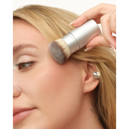 UNICO SETTING&FINISHING POWDER PEARL Прозора фінішна пудра для обличчя з SPF13/PA+++ 