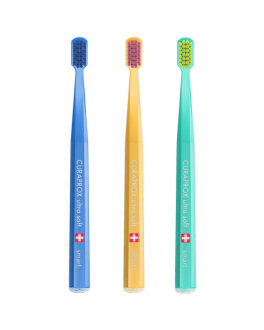 CURAPROX smart ultra soft 5-12 Years Набір з 3-х зубних щіток середньої жорткості для дітей (синя, жовта, салатова)