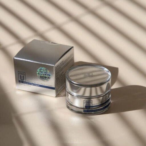 Cuskin Vitamin U Eye Cream 16 g Лифтинг крем с витамином U и пептидами для зоны вокруг глаз — Фото 1