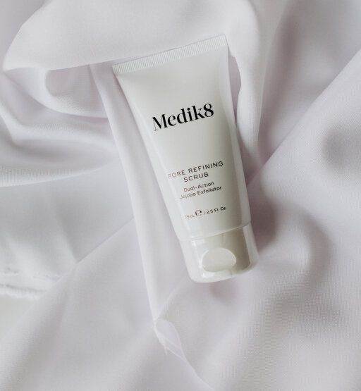 Medik8 Pore Refining Scrub 75ml Скраб для глибокого очищення пор та оновлення шкіри — Фото 1