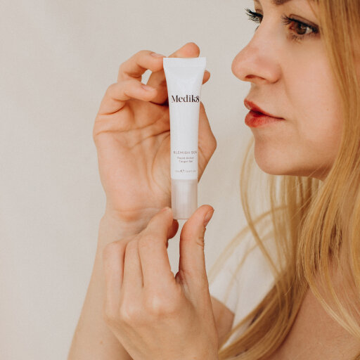 Medik8 Blemish SOS 15ml Гель швидкої локальної дії — Фото 2