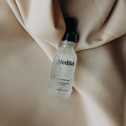Medik8 HYDR8 B5 Liquid Rehydration Serum 30 ml Увлажняющая сыворотка — Фото 1