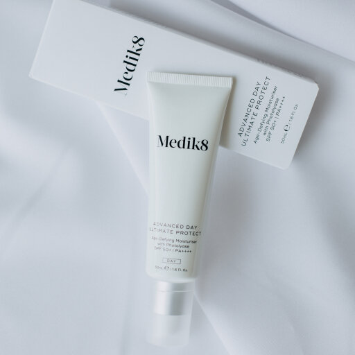 Medik8 Advanced Day Ultimate Protect SPF 50+ 50 ml Антивіковий зволожувальний сонцезахисний крем — Фото 1