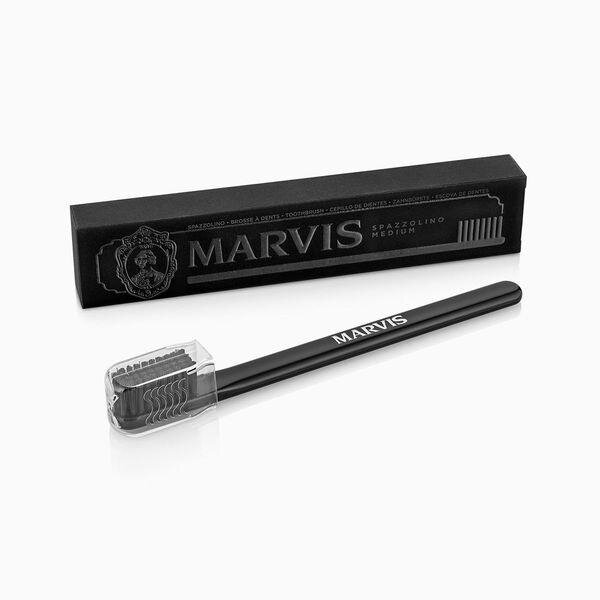 Marvis Black Medium Toothbrush Зубна щітка середньої жорсткості — Фото 1