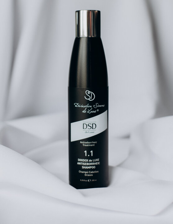 DSD de Luxe 1.1 Dixidox Antiseborrheic Shampoo 200 ml Антисеборейний шампунь — Фото 1