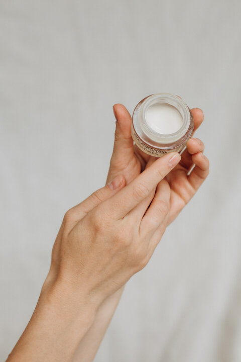 Instytutum Truly-Transforming Brightening Eye Cream 15ml Лифтинг крем для век с осветляющим эффектом — Фото 3