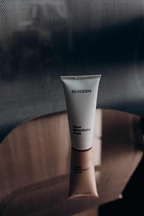Reviderm Silver detoxifying mask 50ml Маска антибактеріальної дії з мікросріблом для шкіри схильної до акне — Фото 1